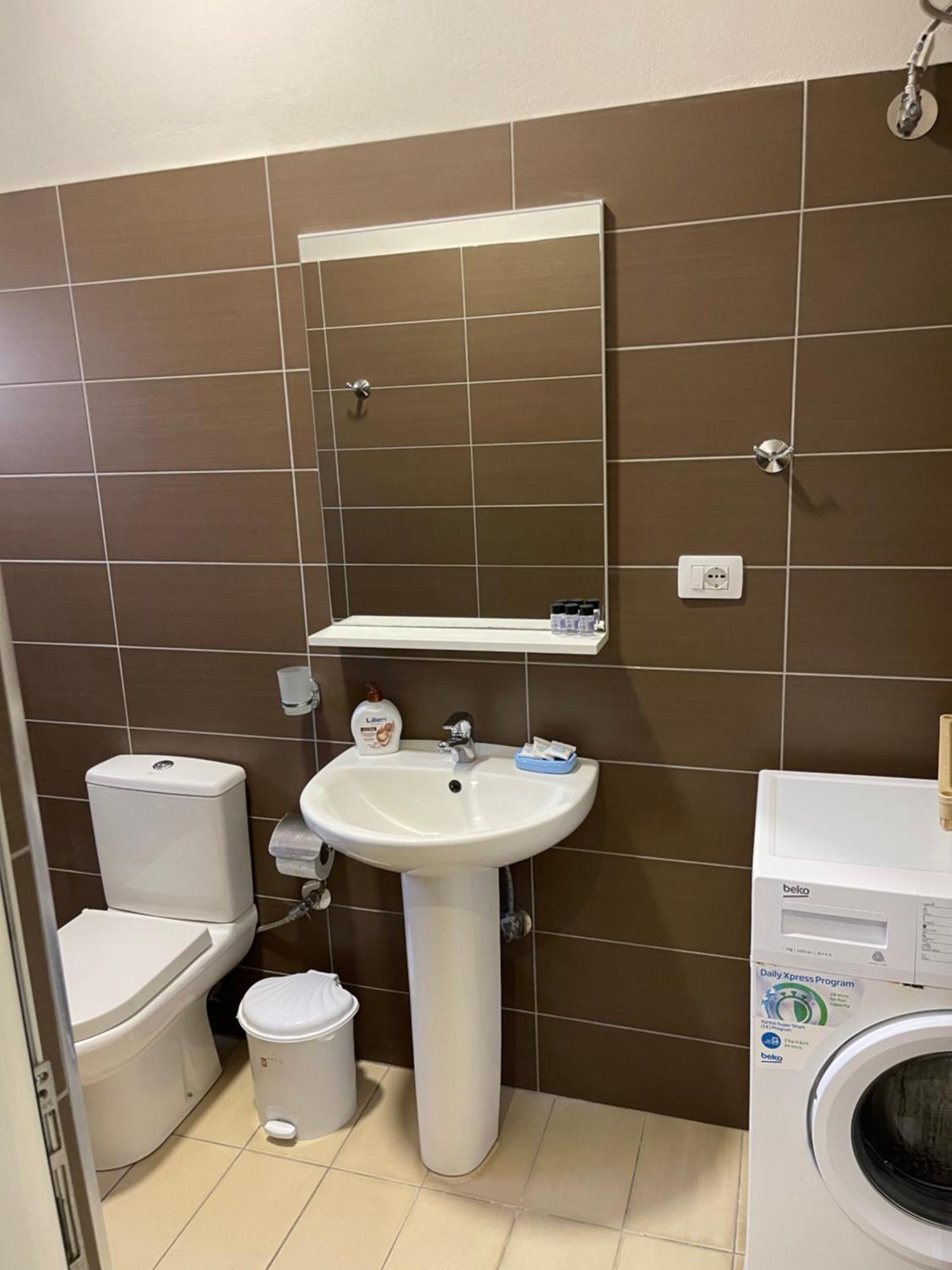 Eliona Apartments Sarandë Esterno foto
